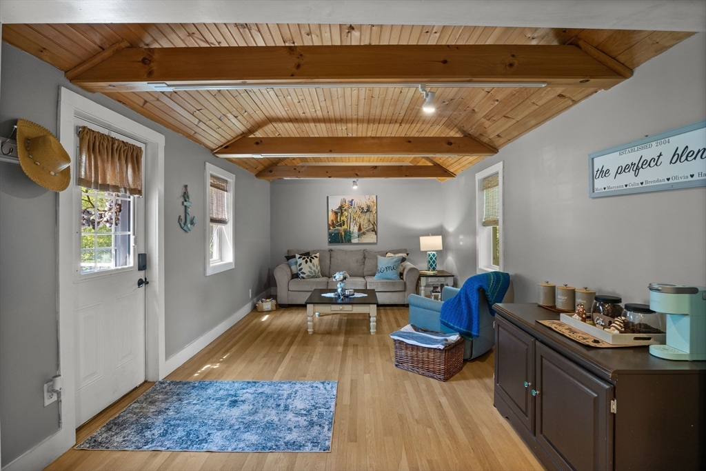 881 State Road Plymouth, MA 02360 - Photo 4 of 26 Gallery Image 4