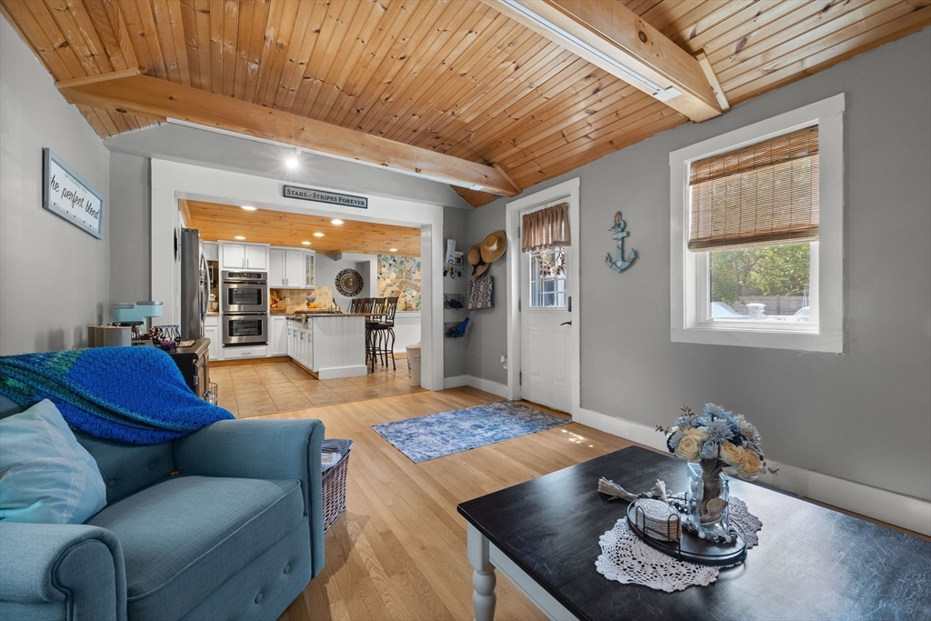 881 State Road Plymouth, MA 02360 - Photo 5 of 26 Gallery Image 5