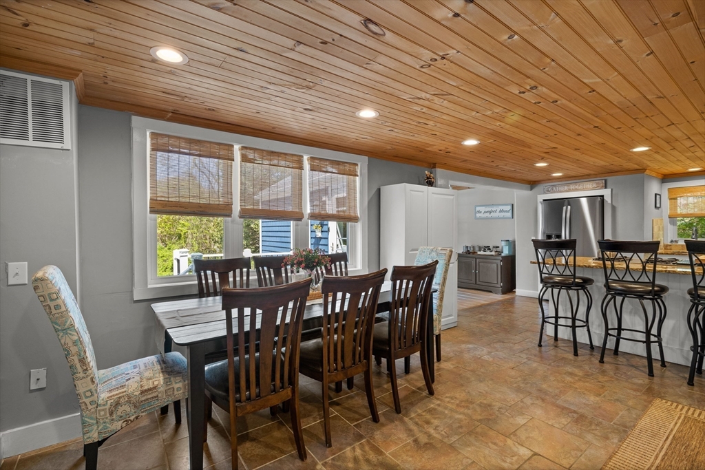 881 State Road Plymouth, MA 02360 - Photo 8 of 26 Gallery Image 8