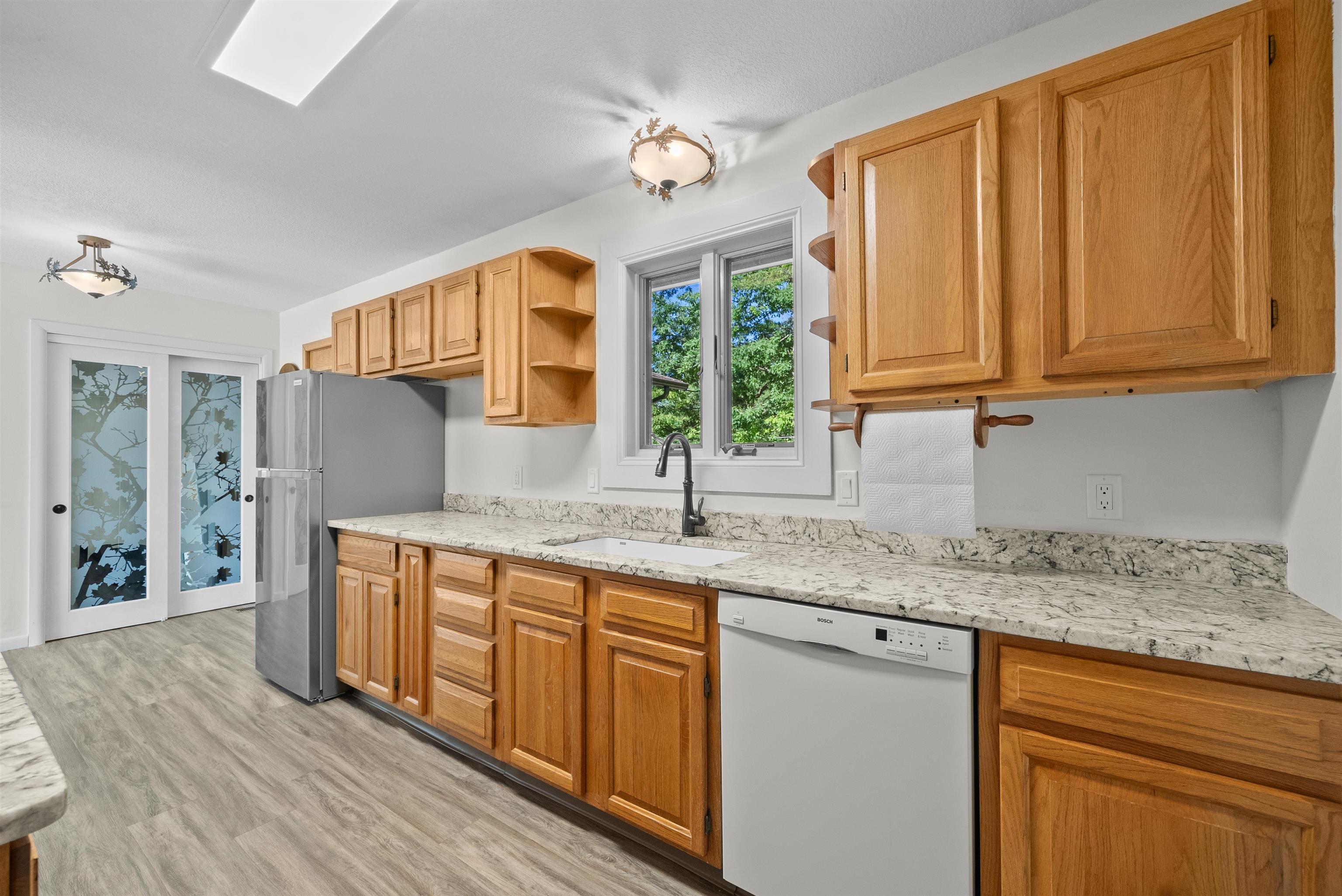 234 Highview Road Traverse City, MI 49696 - Photo 7 of 34