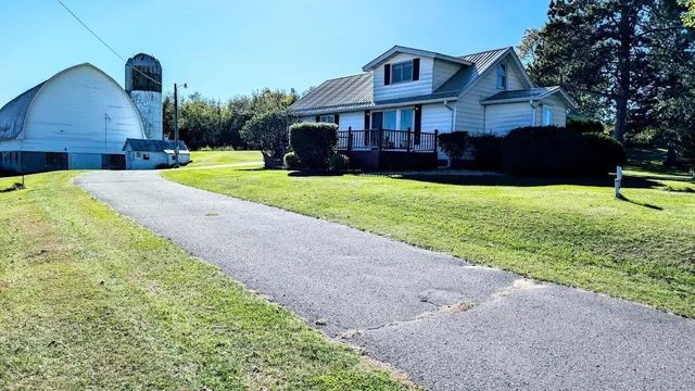 $289,000 | E4590 1390th Avenue, Ridgeland, WI 54763