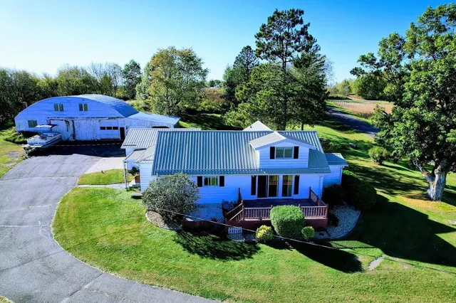 $289,000 | E4590 1390th Avenue, Ridgeland, WI 54763