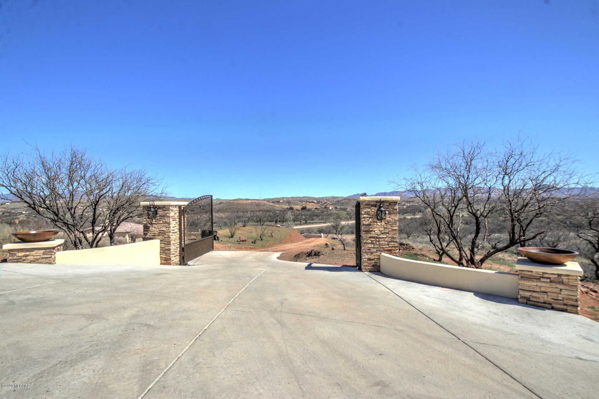 889 Cerrado Sanchez Rio Rico, AZ 85648 - Photo 6 of 49