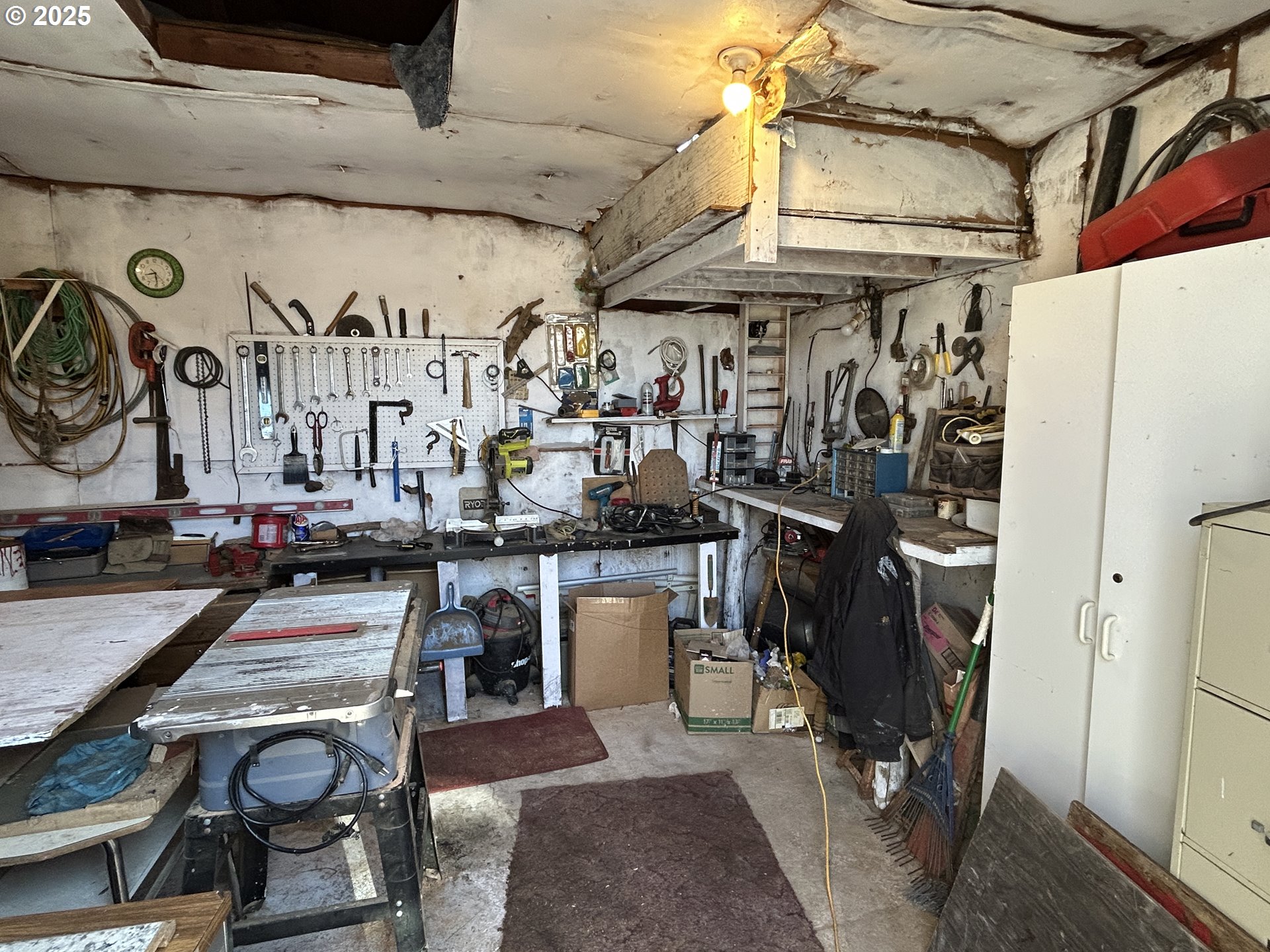 239 Oak Street Yoncalla, OR 97499 - Photo 15 of 15 a view of storage and utility room
