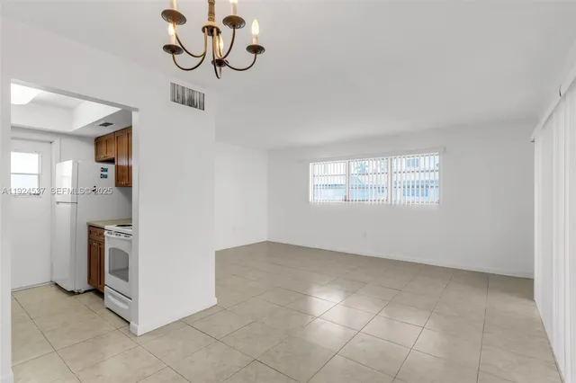 a view interior of a house and an empty room