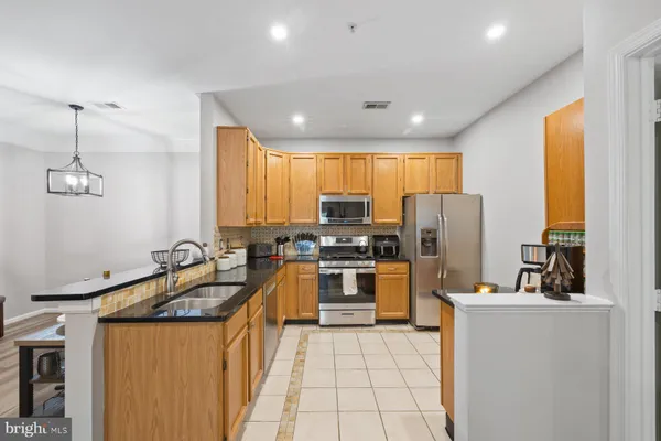 $493,000 | 6551 Grange Lane, Unit 202, Alexandria, VA 22315