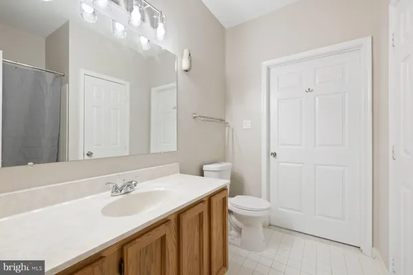 $493,000 | 6551 Grange Lane, Unit 202, Alexandria, VA 22315