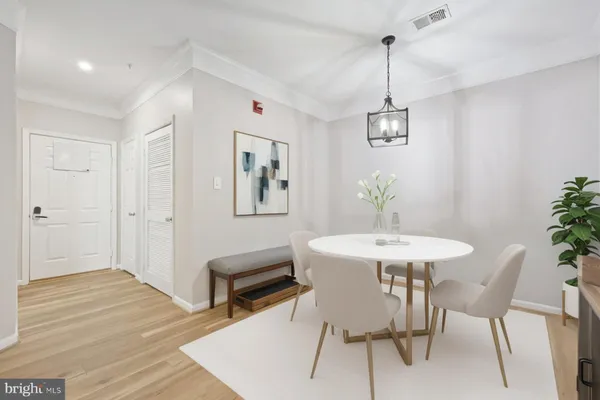 $493,000 | 6551 Grange Lane, Unit 202, Alexandria, VA 22315