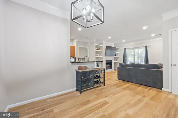 $493,000 | 6551 Grange Lane, Unit 202, Alexandria, VA 22315