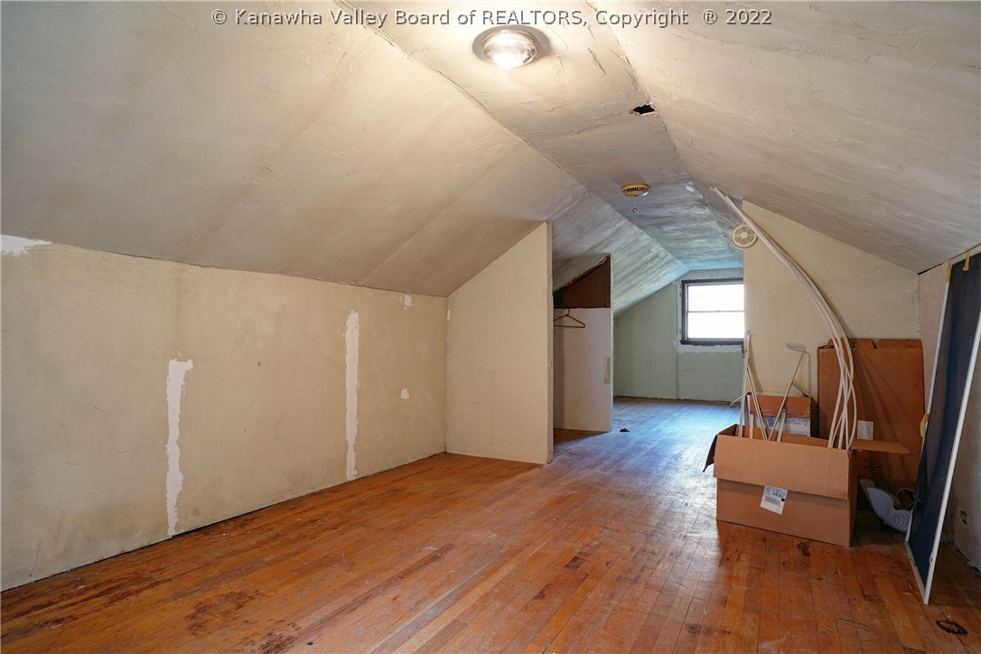 734 Hunter Road Charleston, WV 25311 - Photo 13 of 24 Farm House attic