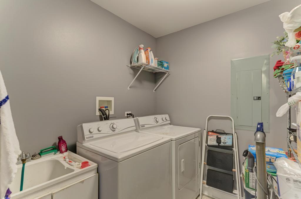 1210 Foxdale Drive, Unit 105 Addison, IL 60101 - Photo 23 of 25 a utility room with dryer and washer