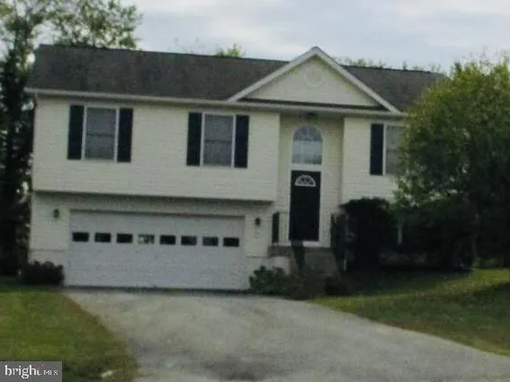 $326,000 | 19 Hare Court, Ranson, WV 25438