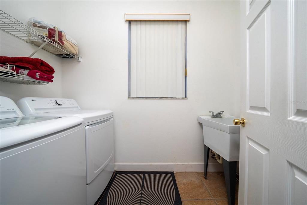 1709 Bridgeview Circle Orlando, FL 32824 - Photo 21 of 45