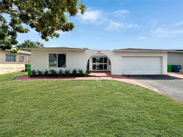 $3,995 | 9574 Northwest 19th Place, Sunrise, FL 33322