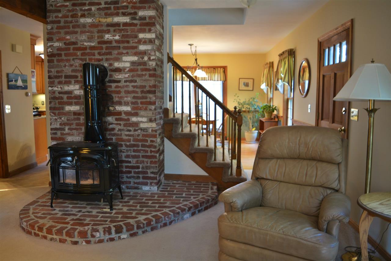 116 Warner Hill Road Derry, NH 03038 - Photo 13 of 22