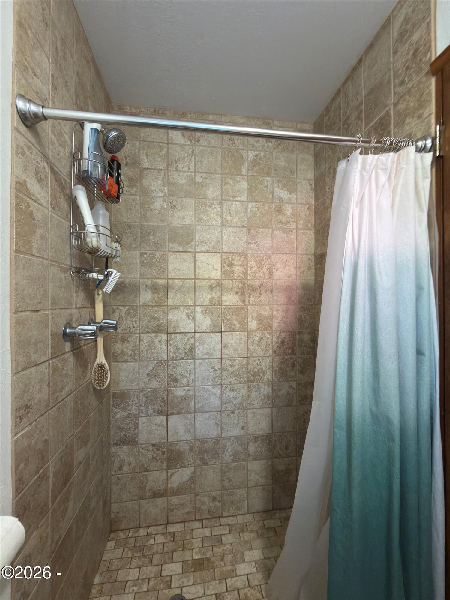 1318 Southeast Maple Street Toledo, OR 97391 - Photo 28 of 54 Bathroom 2
