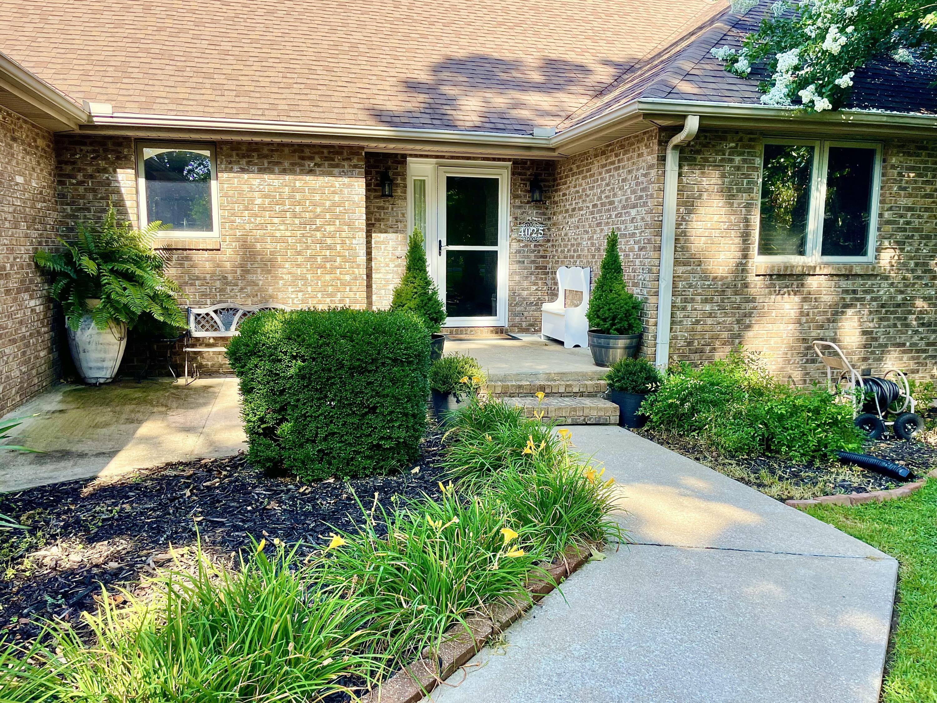 4025 Deer Ridge Street Neosho, MO 64850 - Photo 1 of 69 IMG_5807