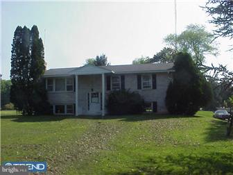 742 West Seven Stars Road Phoenixville, PA 19460 - Photo 2 of 7 Gallery Image 2
