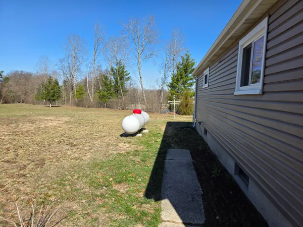 $265,000 | 1471 East Beechwood Lane, White Cloud, MI 49349