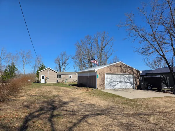 $265,000 | 1471 East Beechwood Lane, White Cloud, MI 49349