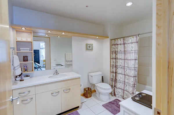 $429,900 | 309 West Washington Avenue, Unit 606, Madison, WI 53703