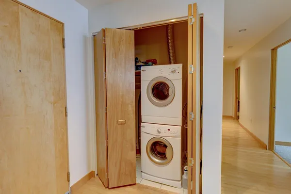 $429,900 | 309 West Washington Avenue, Unit 606, Madison, WI 53703