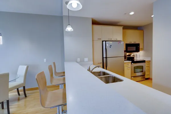 $429,900 | 309 West Washington Avenue, Unit 606, Madison, WI 53703