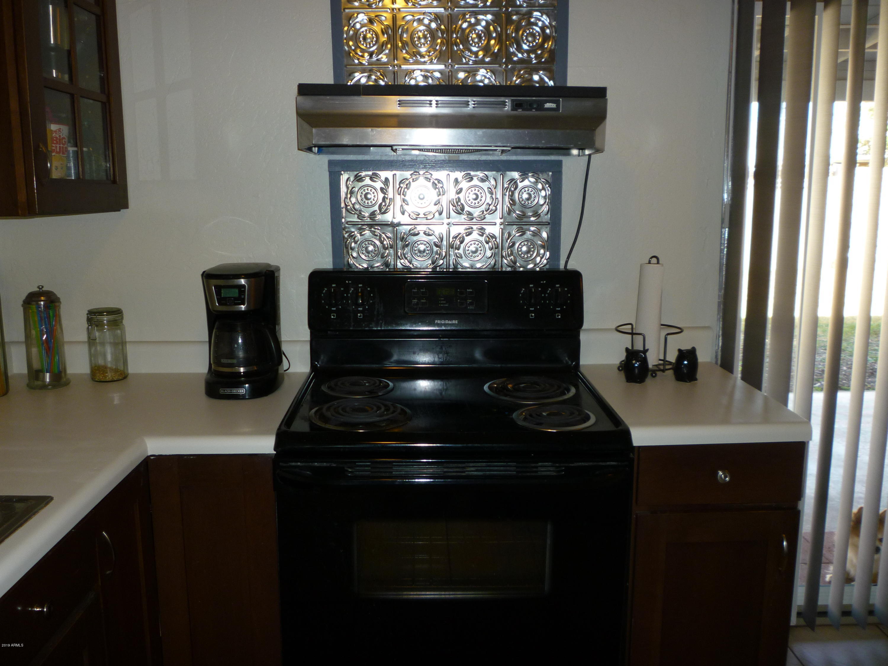 3054 West Cactus Road Phoenix, AZ 85029 - Photo 15 of 31 KITCHEN