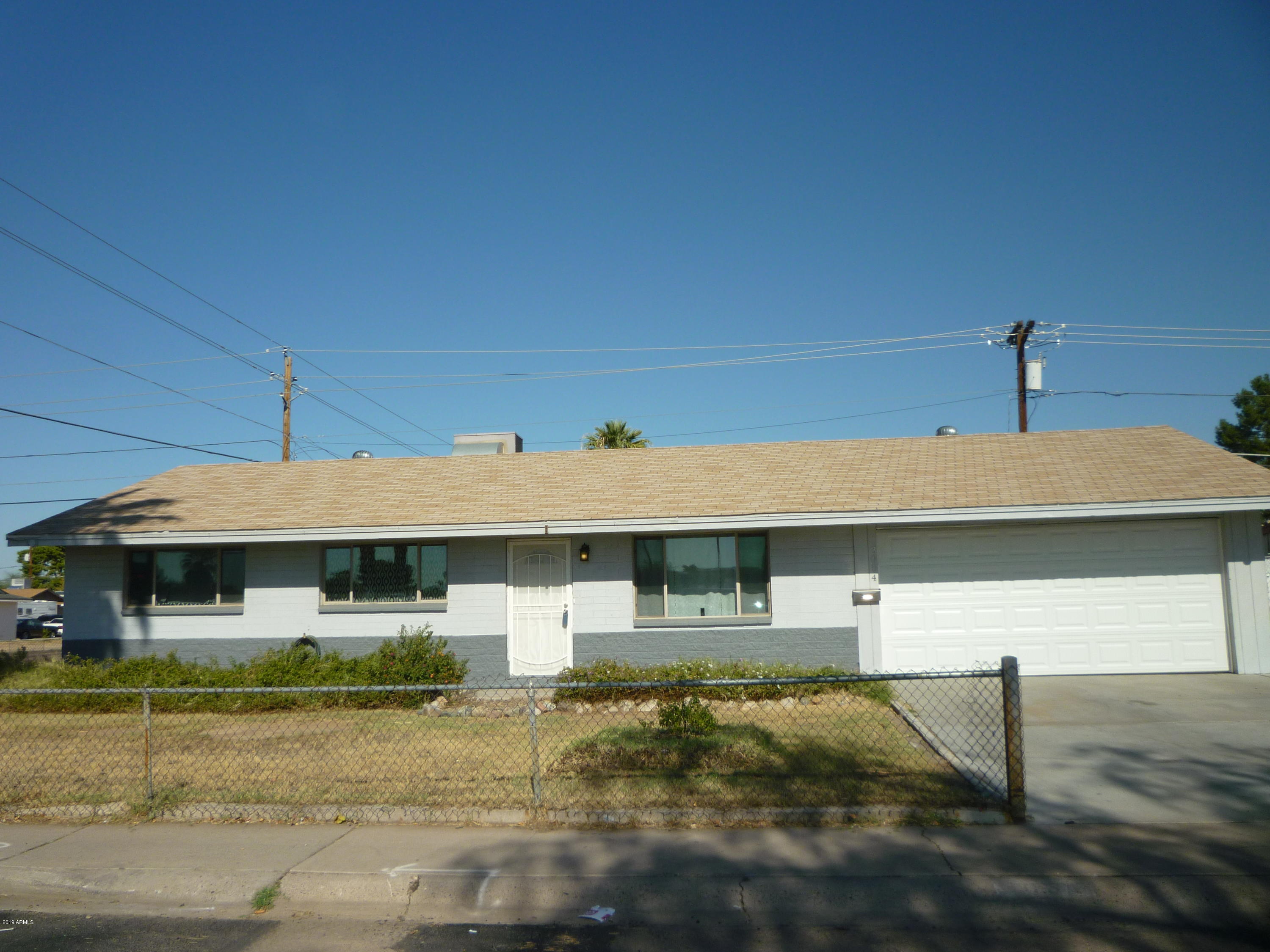 3054 West Cactus Road Phoenix, AZ 85029 - Photo 4 of 31 FRONT