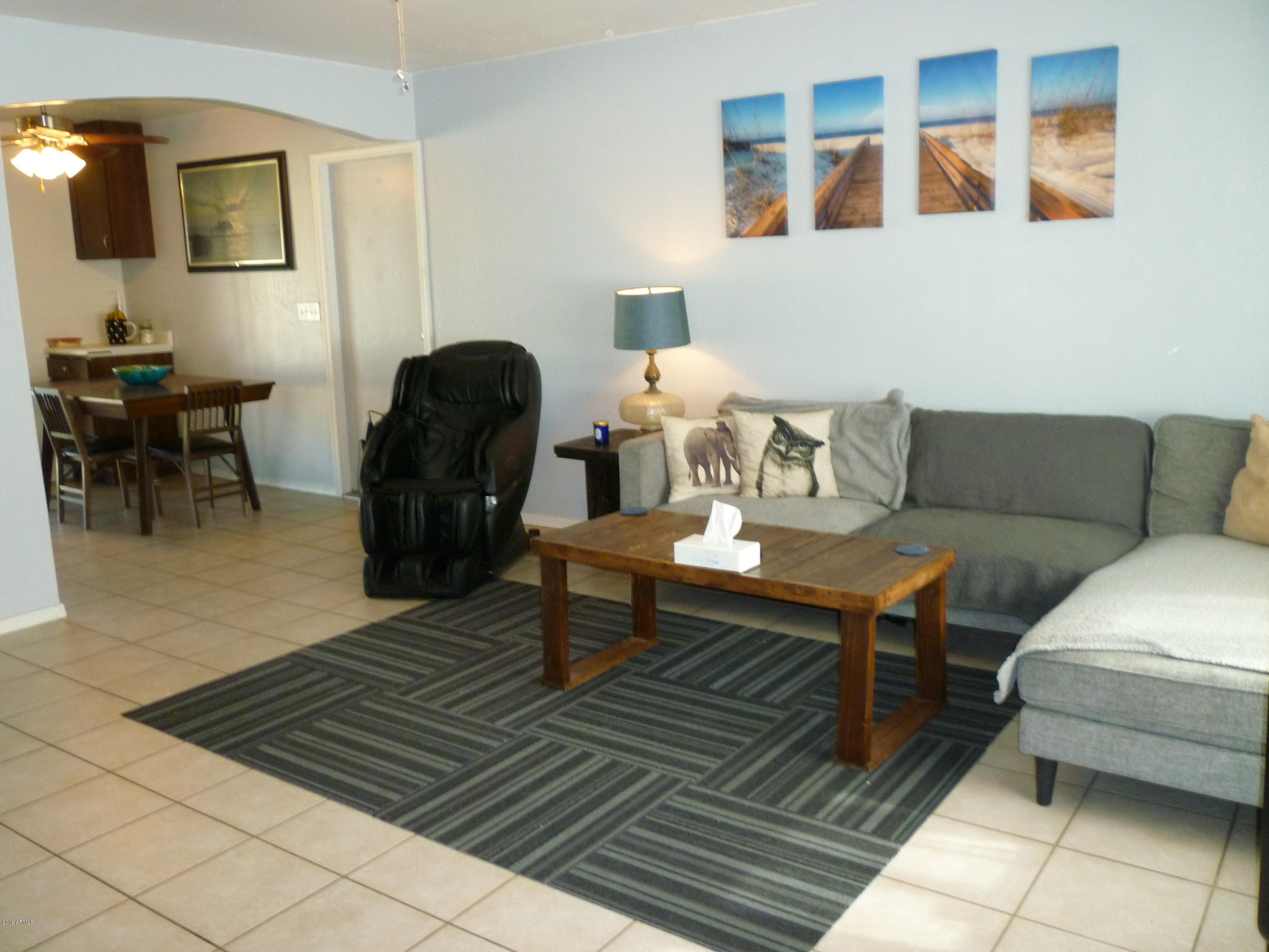 3054 West Cactus Road Phoenix, AZ 85029 - Photo 7 of 31 GREAT ROOM