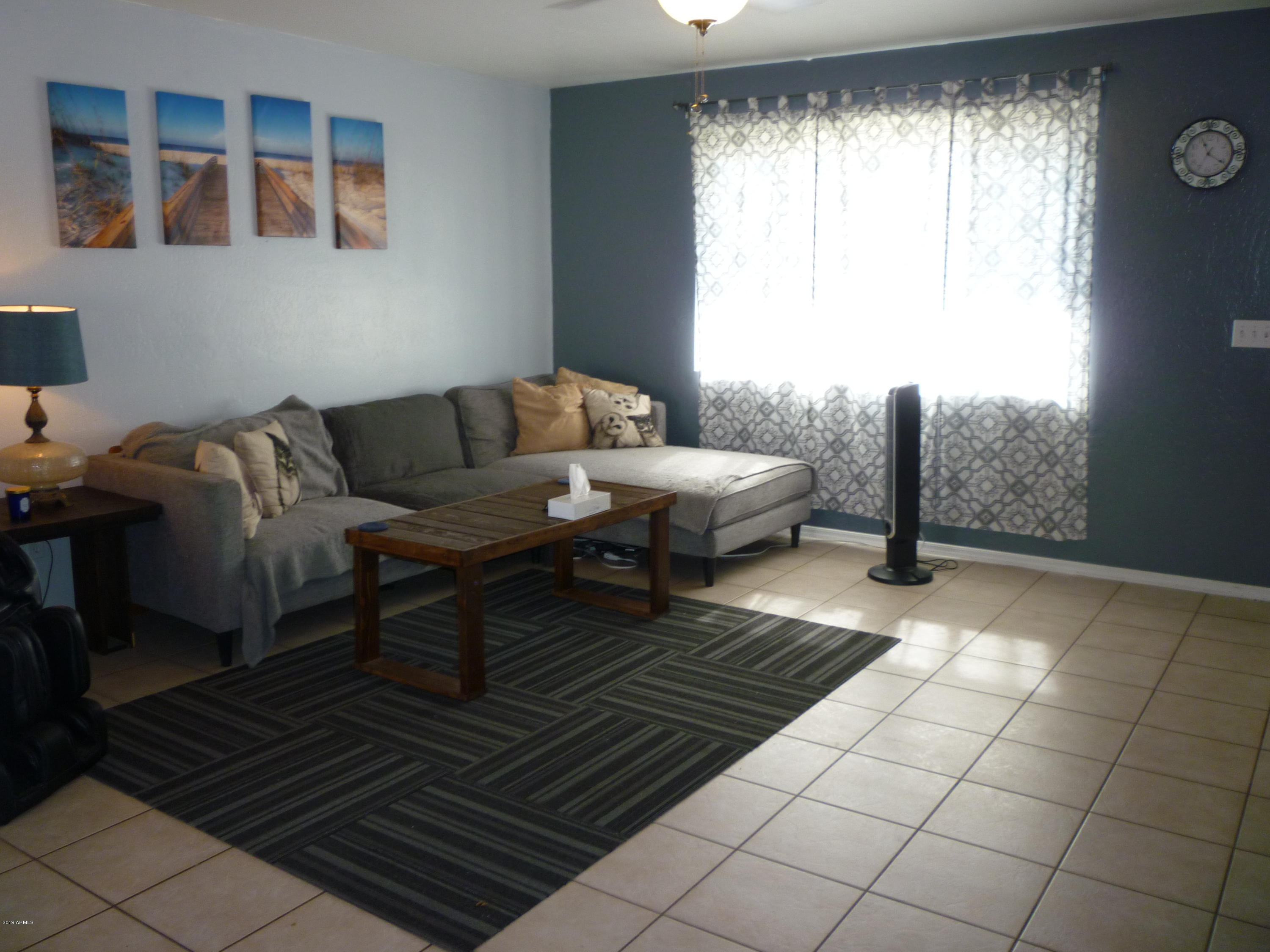 3054 West Cactus Road Phoenix, AZ 85029 - Photo 9 of 31 GREAT ROOM