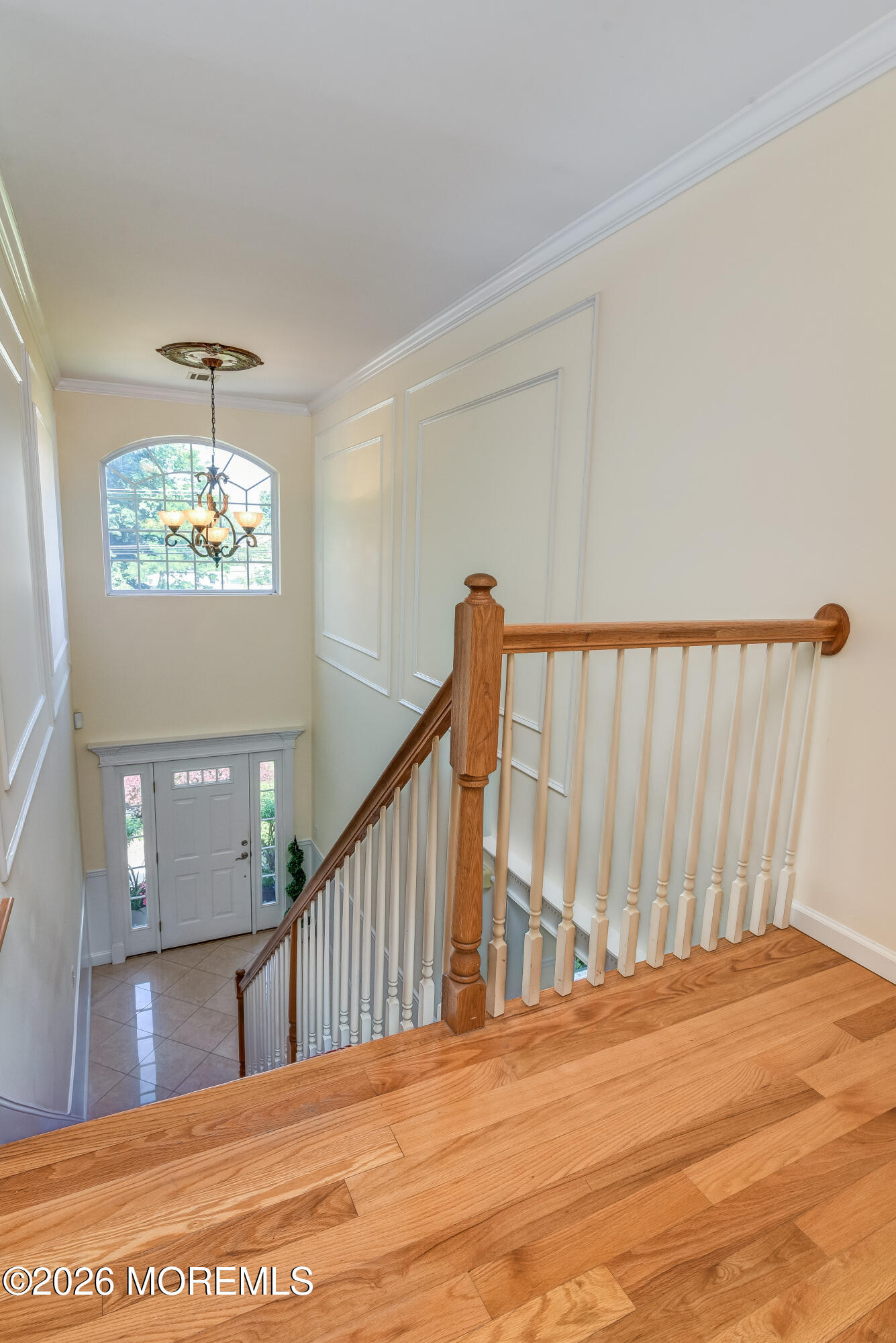 220 Lloyd Road Aberdeen, NJ 07747 - Photo 21 of 30 Upper Level Hallway-2