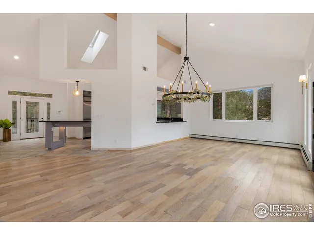 $1,399,000 | 11042 North St Vrain Drive, Lyons, CO 80540