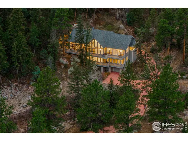 $1,399,000 | 11042 North St Vrain Drive, Lyons, CO 80540
