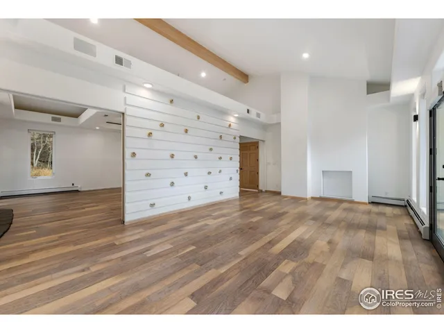 $1,399,000 | 11042 North St Vrain Drive, Lyons, CO 80540