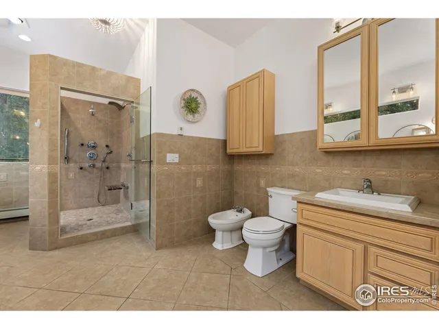 $1,399,000 | 11042 North St Vrain Drive, Lyons, CO 80540