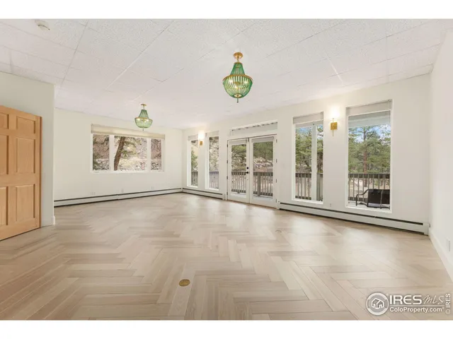 $1,399,000 | 11042 North St Vrain Drive, Lyons, CO 80540