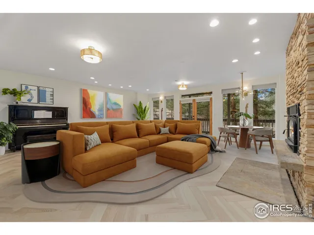 $1,399,000 | 11042 North St Vrain Drive, Lyons, CO 80540