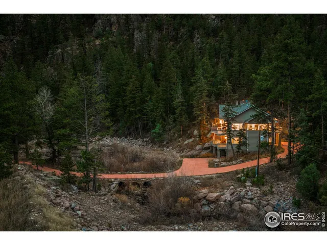$1,399,000 | 11042 North St Vrain Drive, Lyons, CO 80540