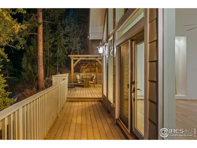 $1,399,000 | 11042 North St Vrain Drive, Lyons, CO 80540