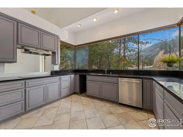 $1,399,000 | 11042 North St Vrain Drive, Lyons, CO 80540