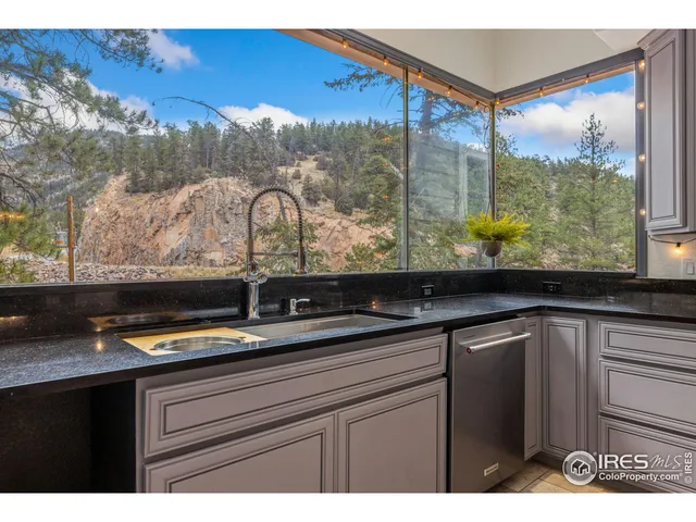 $1,399,000 | 11042 North St Vrain Drive, Lyons, CO 80540
