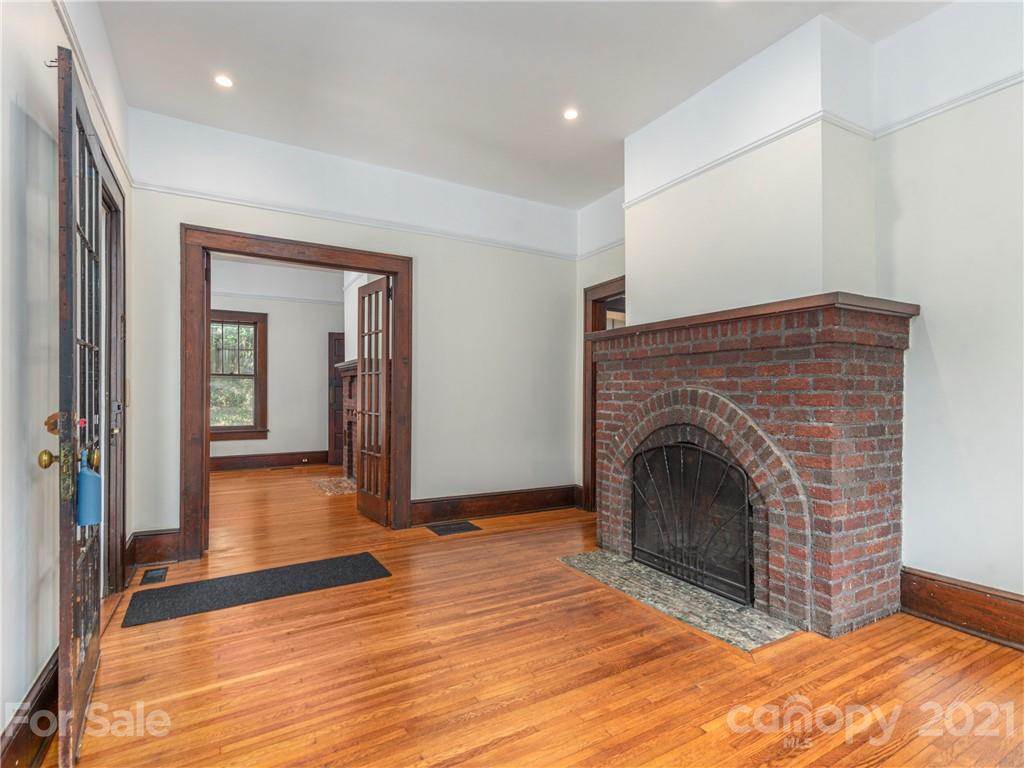 12 Ramoth Road Asheville, NC 28804 - Photo 2 of 14 Gallery Image 2