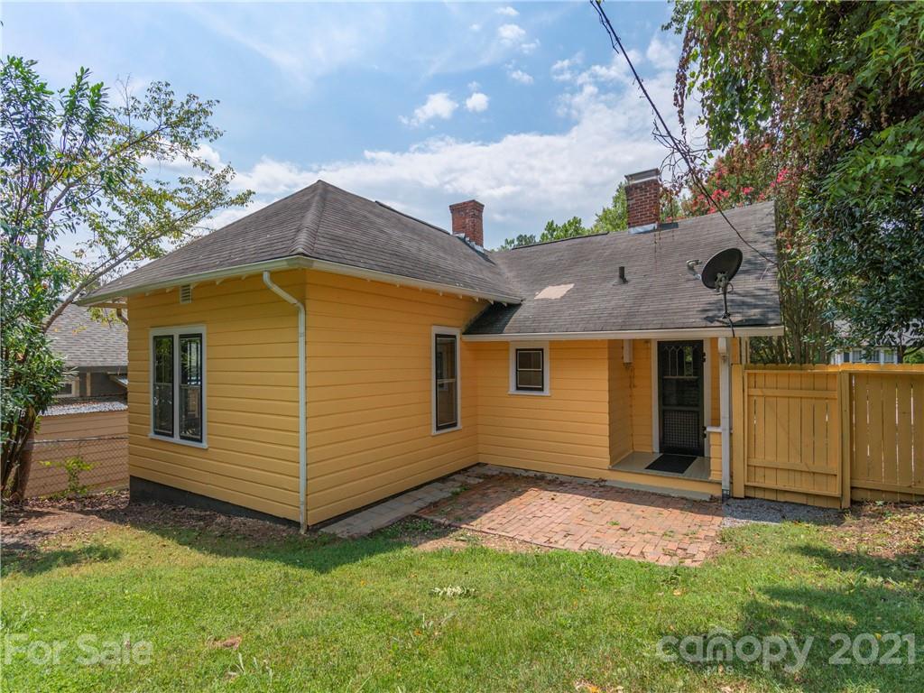 12 Ramoth Road Asheville, NC 28804 - Photo 13 of 14 Gallery Image 13