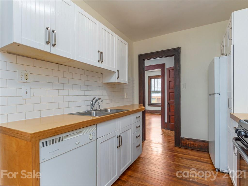 12 Ramoth Road Asheville, NC 28804 - Photo 4 of 14 Gallery Image 4
