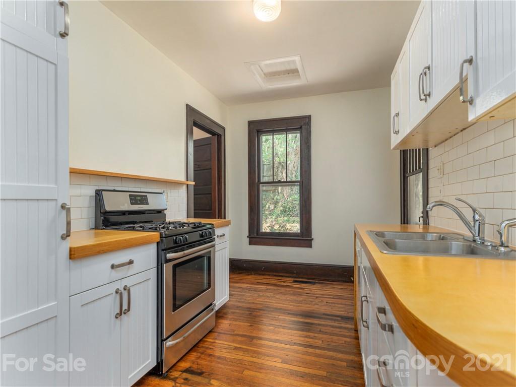 12 Ramoth Road Asheville, NC 28804 - Photo 6 of 14 Gallery Image 6