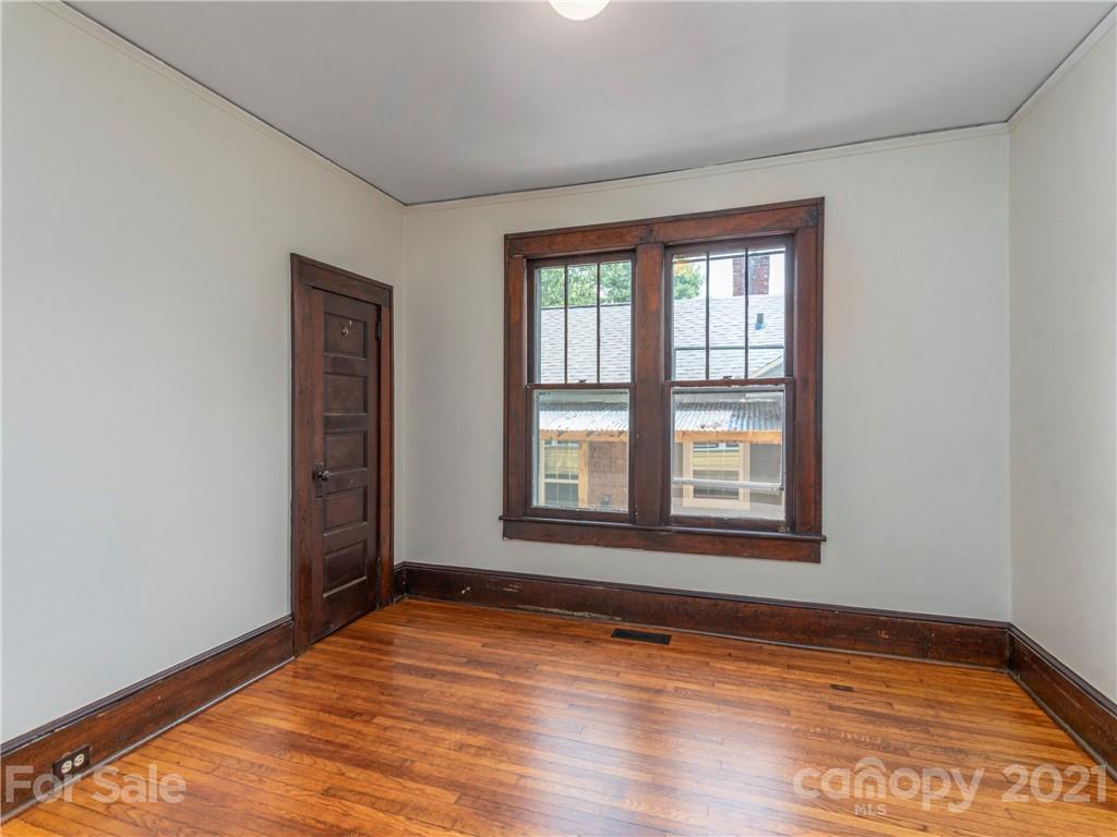 12 Ramoth Road Asheville, NC 28804 - Photo 7 of 14 Gallery Image 7