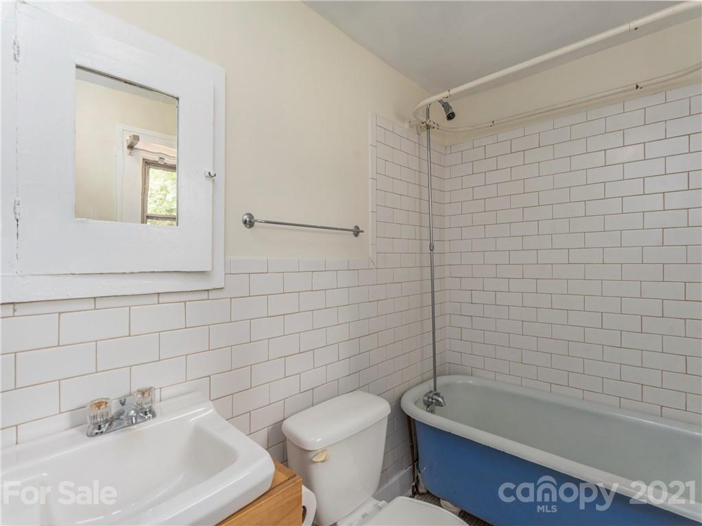 12 Ramoth Road Asheville, NC 28804 - Photo 8 of 14 Gallery Image 8