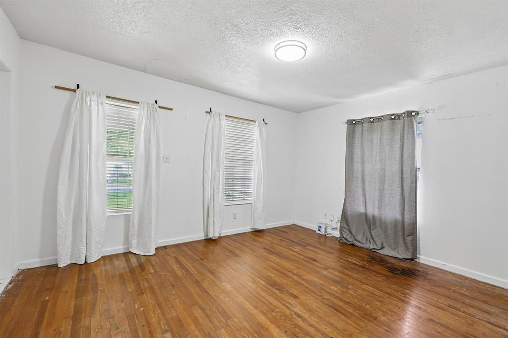 1215 Churchill Road River Oaks, TX 76114 - Photo 7 of 7
