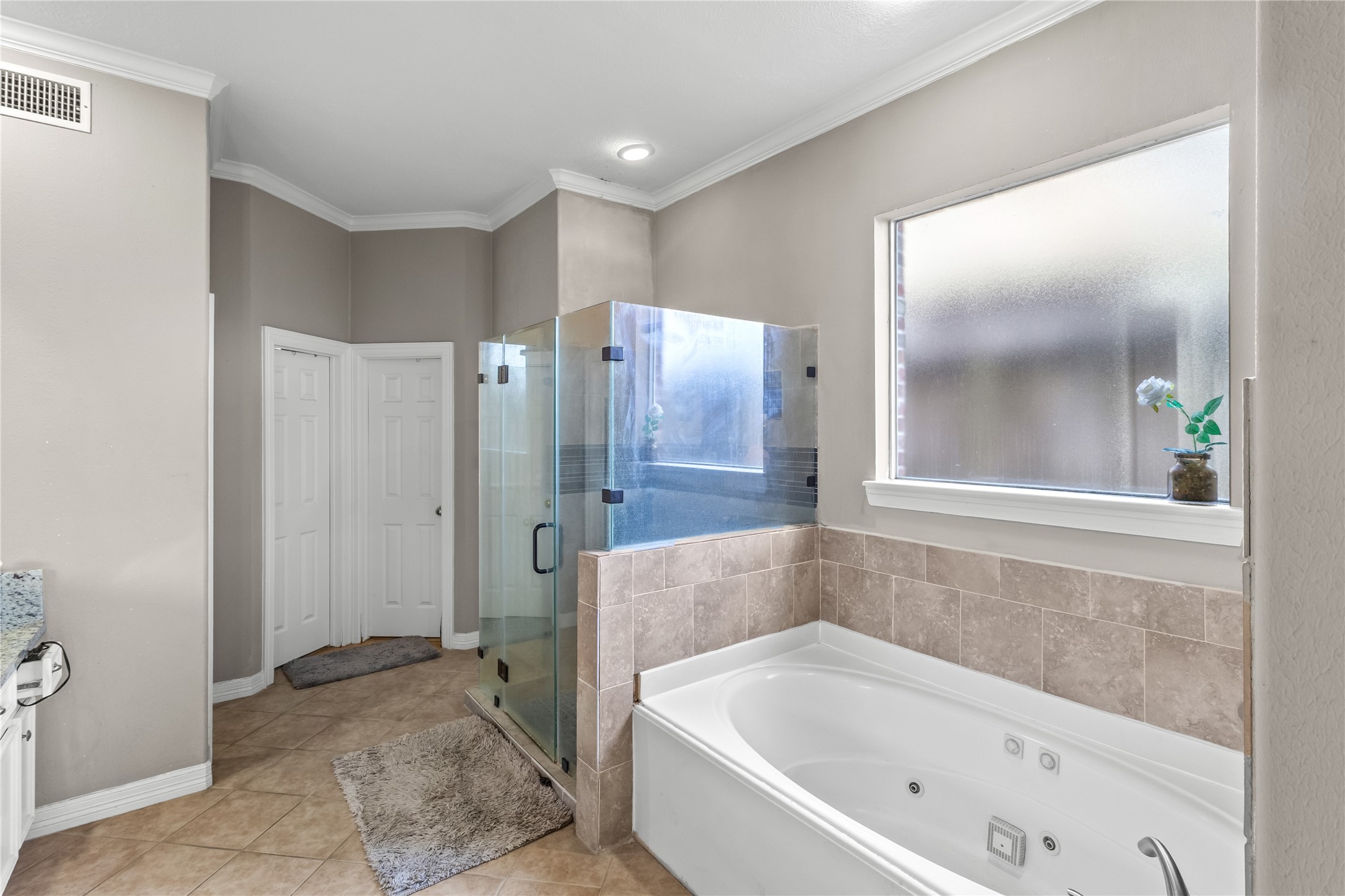 17902 St Emilion Court Spring, TX 77379 - Photo 24 of 35 Primary Bathroom 1 (1st Floor)